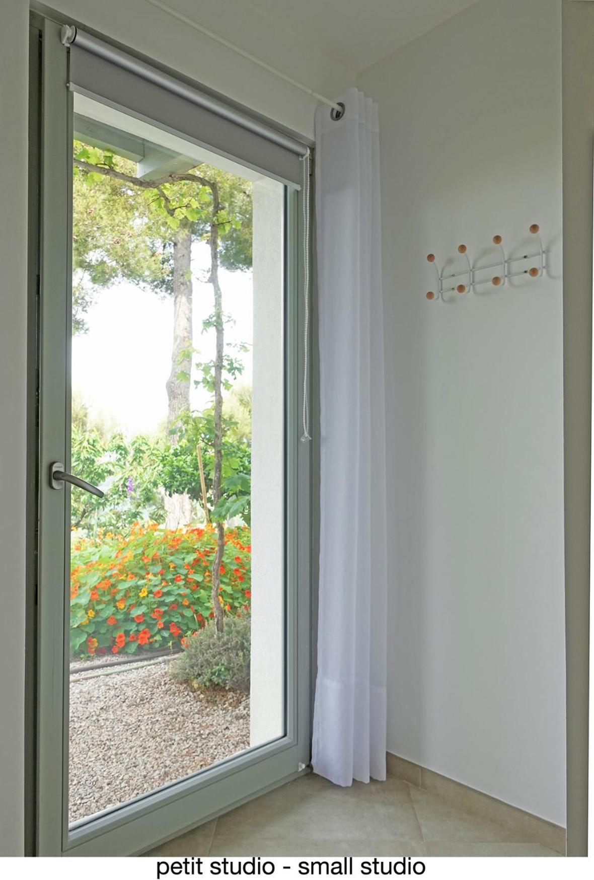 Apartmán 456 Chemin De La Pinede Menton Exteriér fotografie